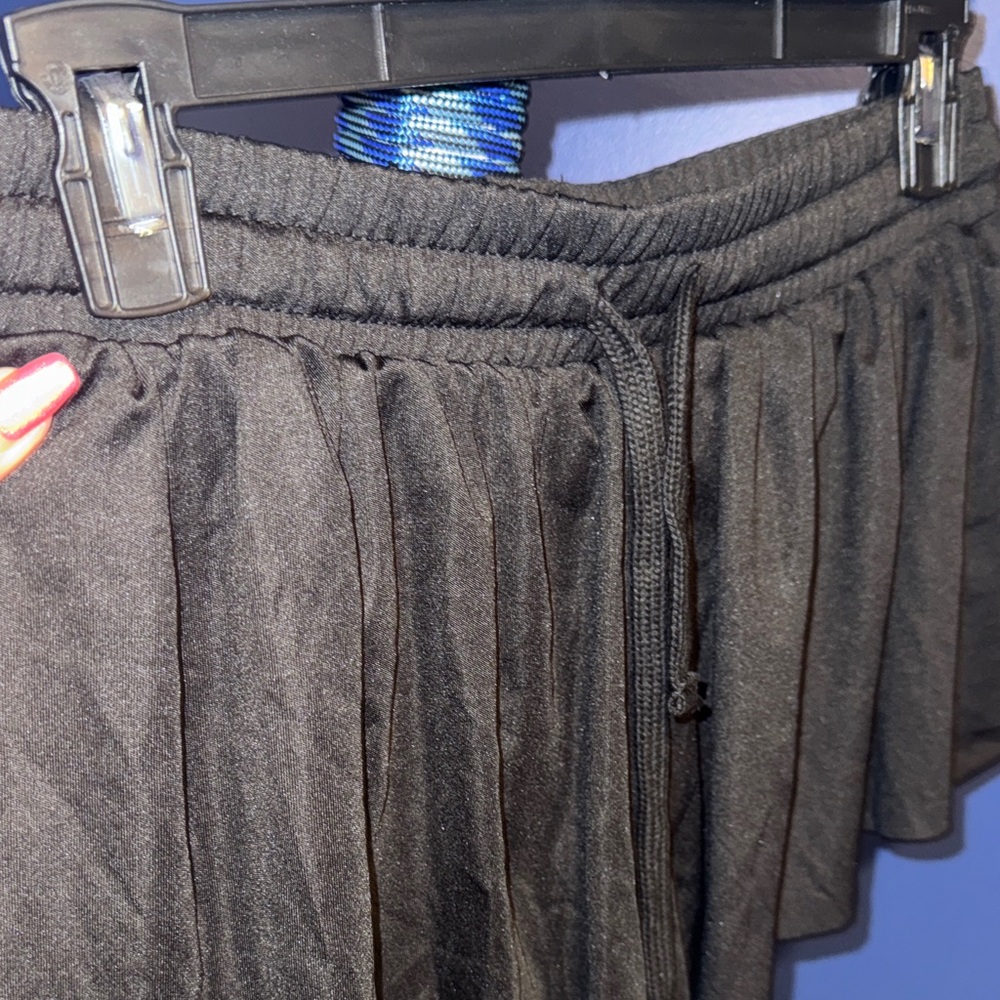 Faded Rose- NWT Black Flowy Shorts Size Medium - Picture 8 of 17